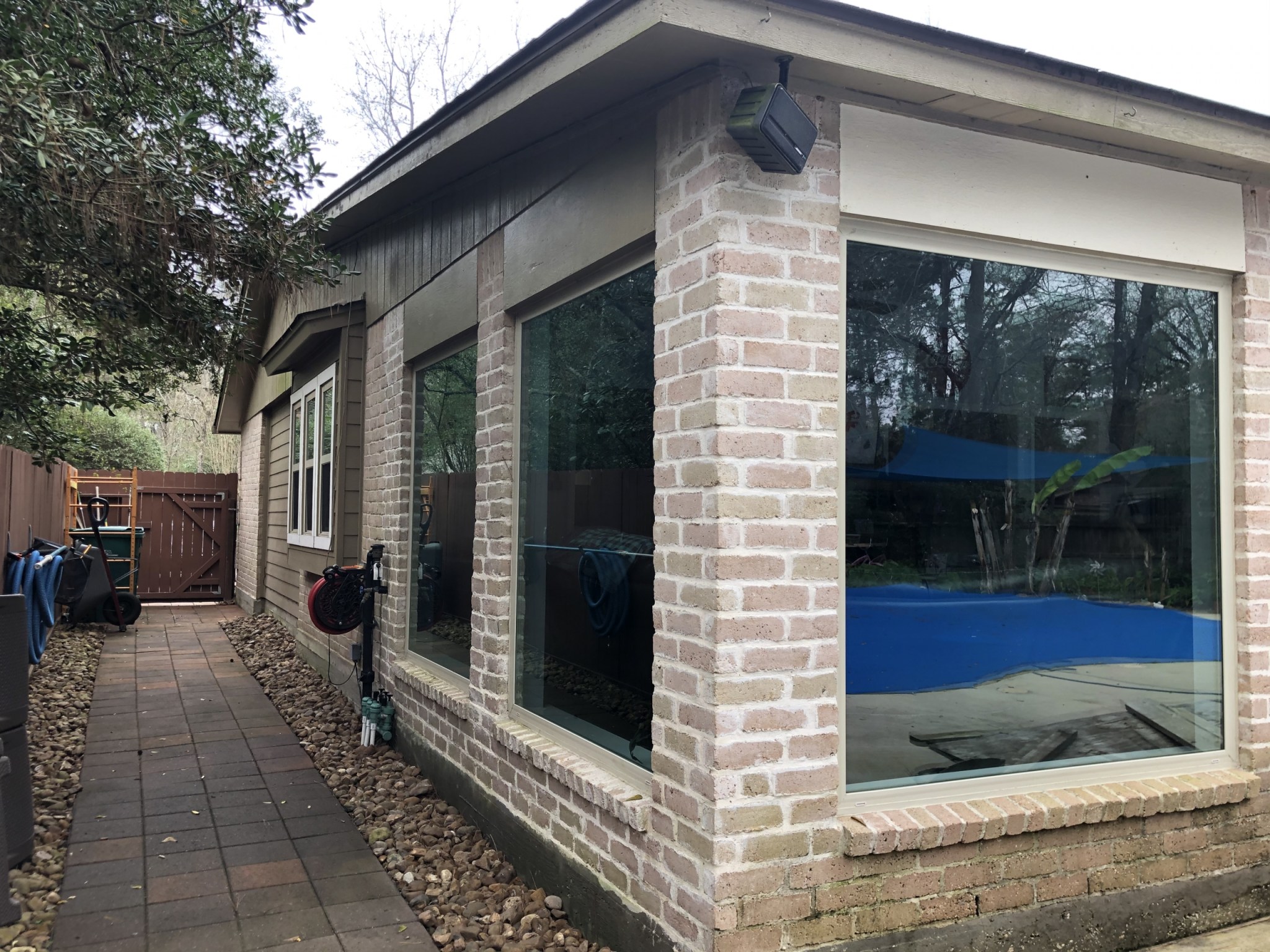 Should I Replace All of My Windows at Once? Image