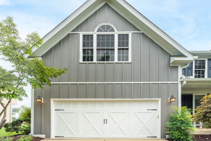 Hardie board and batten garage